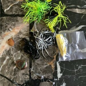 Sea shark /burke vintage spinnerbait fishing lures lot of 4